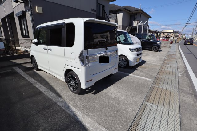 サウス・サンティーナの駐車場