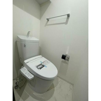 【トイレ】 | プレール・ドゥーク横浜杉田 | 温水洗浄便座付き♪