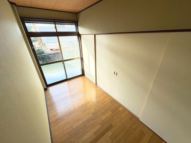 【寝室】