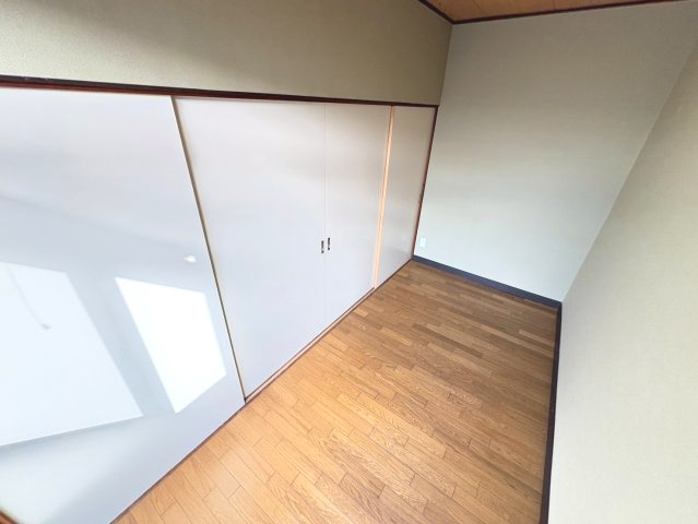 【寝室】