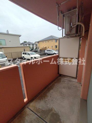 モンプリエールのバルコニー|同建物内別部屋の写真です。