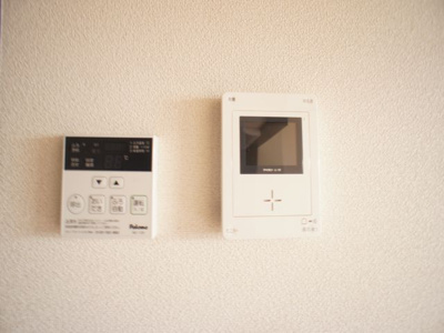 【セキュリティ】 | コスモスⅡ | 訪問者の確認ができるTVドアホン付きです♪