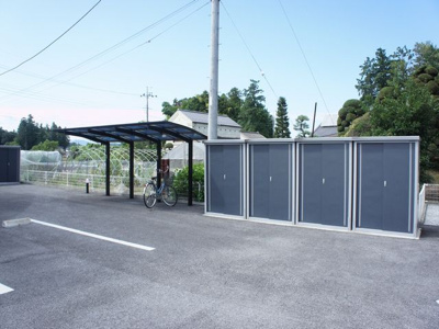 【その他共用部分】 | コスモスⅡ | 駐輪場と各部屋に外物置が付いています♪