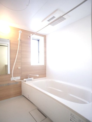 【浴室】 | コスモスⅡ | 浴室換気乾燥機と追い焚き機能付が付いています♪