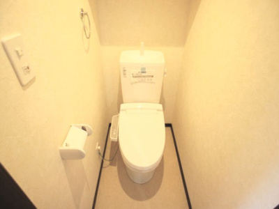 【トイレ】 | コスモスⅡ | 温水洗浄暖房便座機能付きです♪