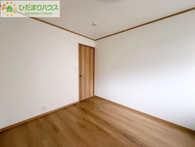 北茨城市中郷町汐見ヶ丘3丁目　中古戸建の洋室|"『自分の部屋がほしいー！』と言われるのはいつだろう？
マイホームなら余裕の部屋数！子供部屋はもちろん、収納場所も多いですよ(^^)/"