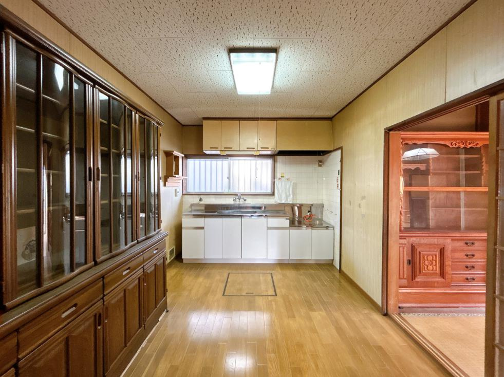 北茨城市中郷町汐見ヶ丘3丁目　中古戸建のキッチン|お料理に集中したい方向けの独立キッチン！