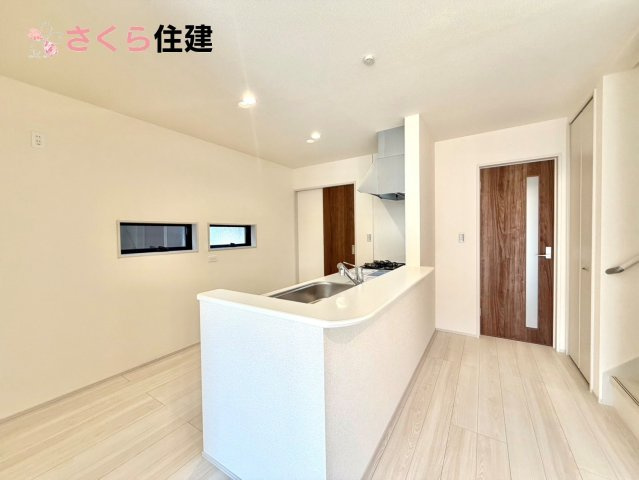 リーブルガーデン　第6下野小金井　１号棟の内観：施工例|同社施工物件の写真です。※建具やフローリング、その他仕様が違う場合がございます。