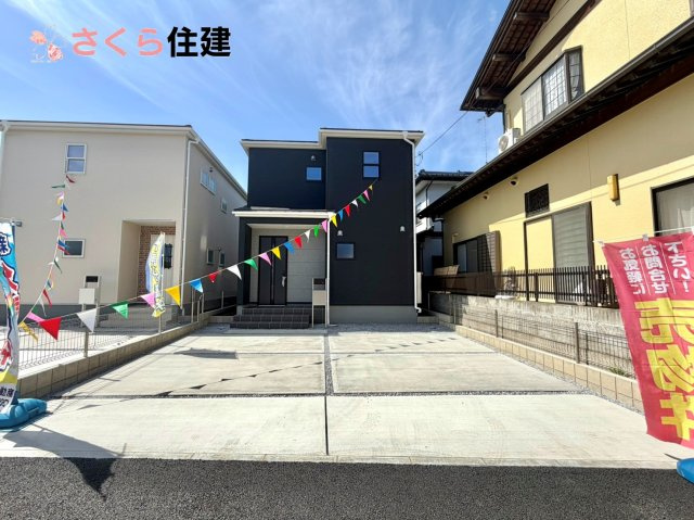リーブルガーデン　第6下野小金井　１号棟の駐車場|カースペース２～３台可能です。