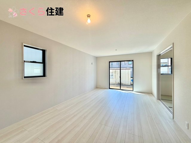 リーブルガーデン　第6下野小金井　１号棟の内観：施工例|同社施工物件の写真です。※建具やフローリング、その他仕様が違う場合がございます。		