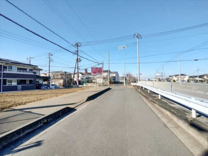 【前面道路含む現地写真】の画像