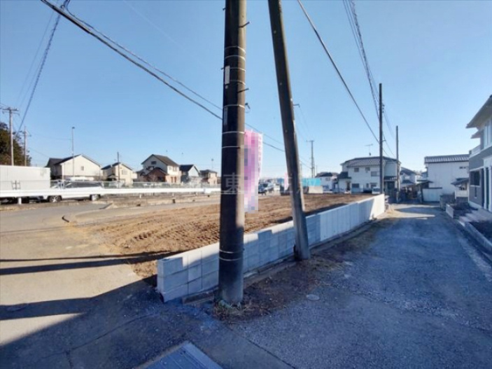 【前面道路含む現地写真】の画像