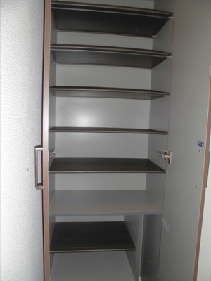 【玄関】 | D-RESIDENCE東田町 | シンプルで使いやすい玄関です