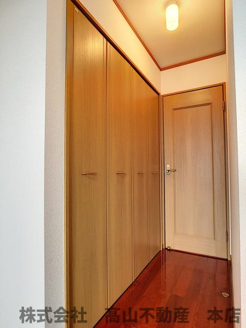 エルカーサの居間・リビング