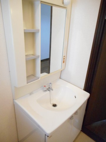 ガーデンパレス泉の独立洗面台|独立洗面台です