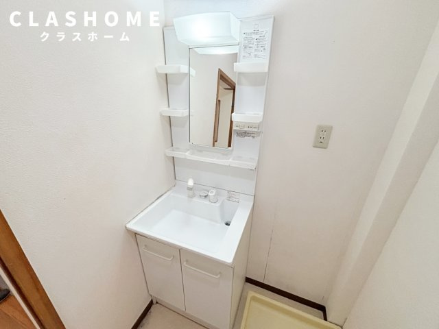 ファミール八幡　　刈谷市近郊の賃貸はクラスホーム刈谷店の洗面所