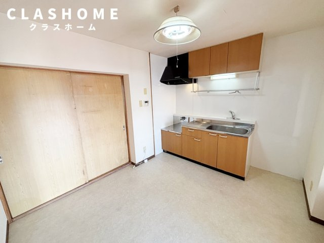 ファミール八幡　　刈谷市近郊の賃貸はクラスホーム刈谷店の居間・リビング