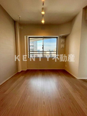 【居間・リビング】 | クレヴィアリグゼ北品川Ⅱステーションコート | こちらのリビングで趣味の時間をお楽しみください