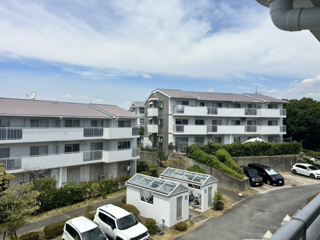 コンフォール学園緑が丘第２団地28号棟の展望