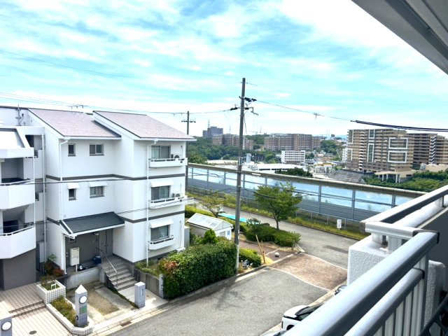 コンフォール学園緑が丘第２団地28号棟の展望