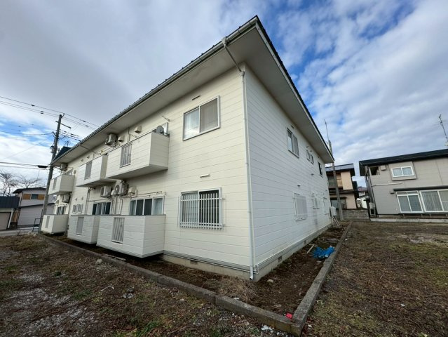 青森県十和田市　一棟アパートの外観