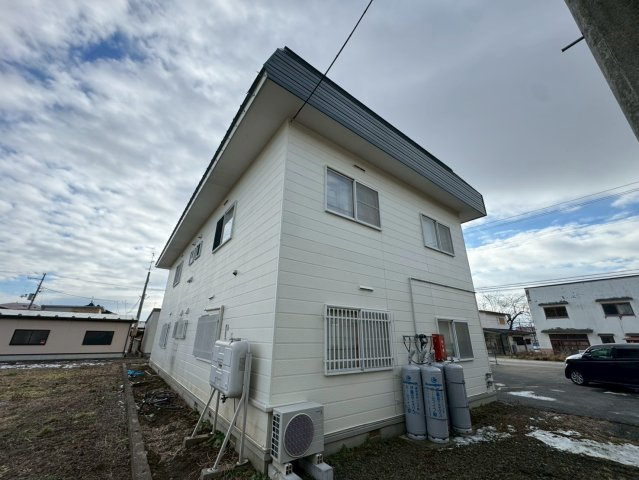 青森県十和田市　一棟アパートの外観