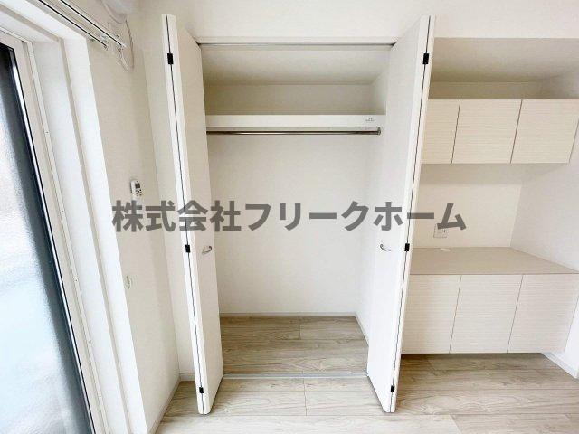 三鷹市深大寺２丁目のアパートの収納