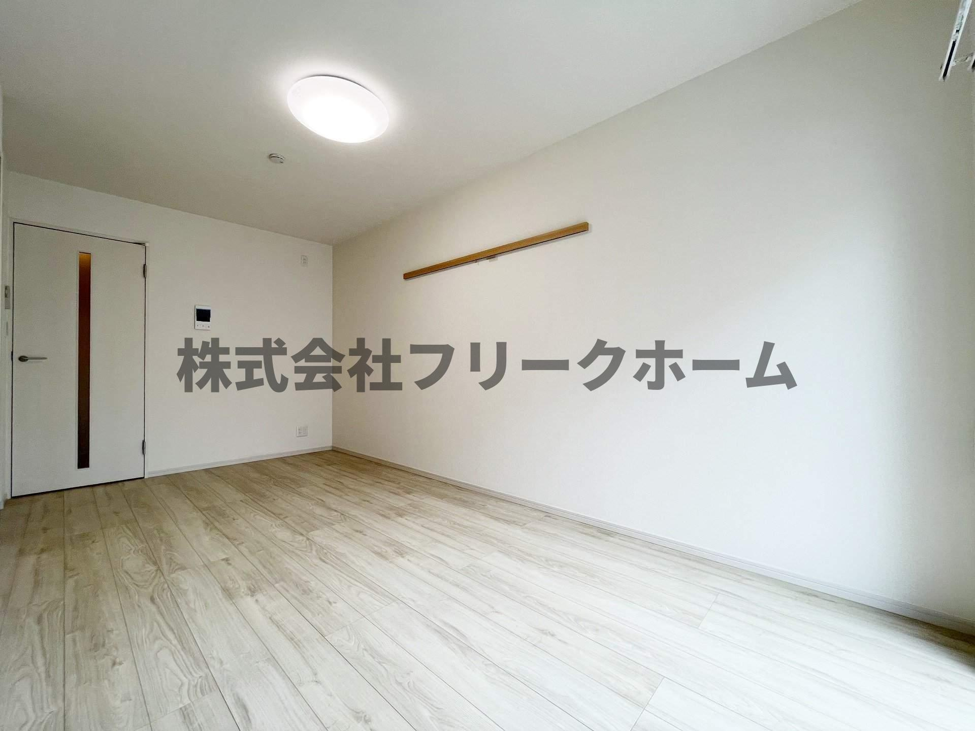 三鷹市深大寺２丁目のアパートの居間・リビング