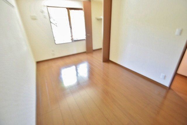 パークサイド西船の居間・リビング|広々使えます