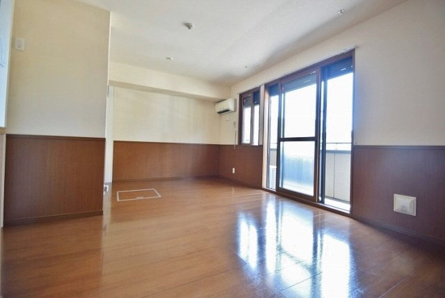 パークサイド西船の居間・リビング|日当たりの良いリビング！