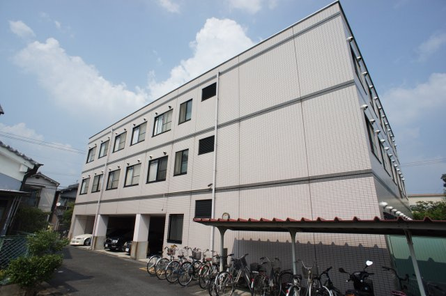 アスカ２１大和小泉の外観