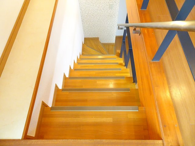 レジデンスミヤビの玄関