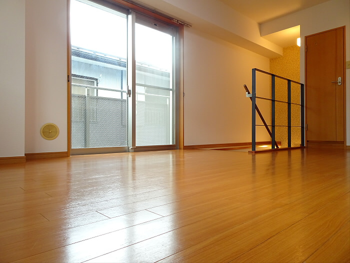 レジデンスミヤビの居間・リビング