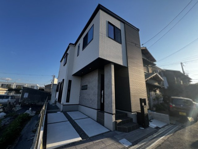 【前面道路含む現地写真】 | 池浦町５丁目　新築一戸建
