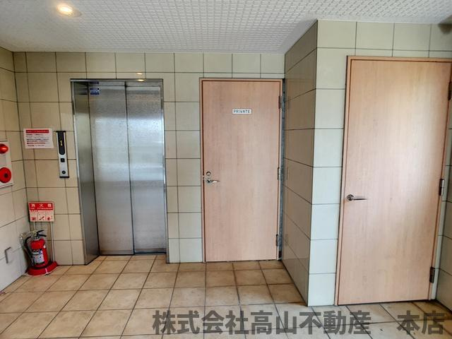 アスパラ倶楽部のエントランス