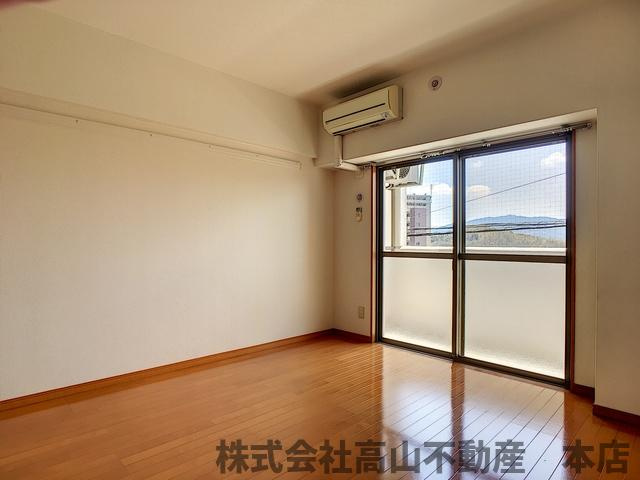 アスパラ倶楽部の洋室