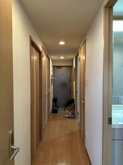 【その他】 | サンシティ川端 | リビングから玄関ドア方向