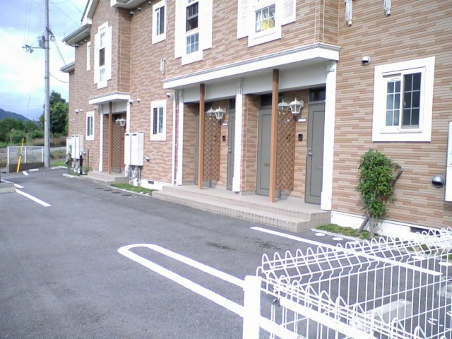コーポ篠山の駐車場