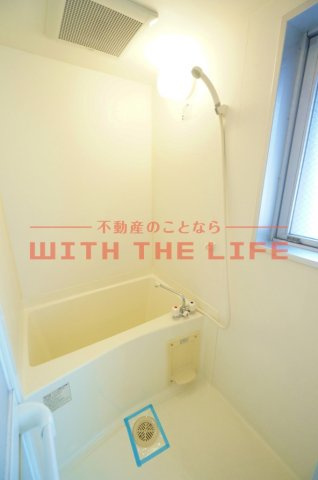 リード中央町【10,000円キャッシュバック対象物件】の浴室|きれいなお風呂です