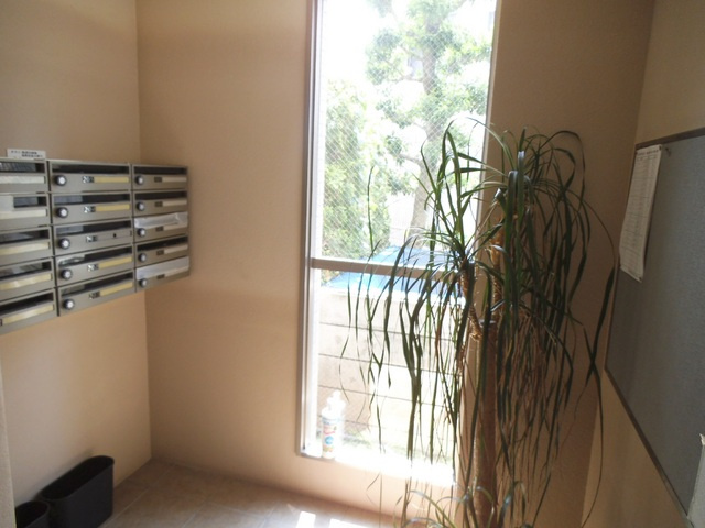 ノーザンハウスのその他共用部分|集合ポストはこのようになっております。