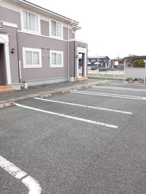 カトルセゾン　Ⅱの駐車場|駐車場