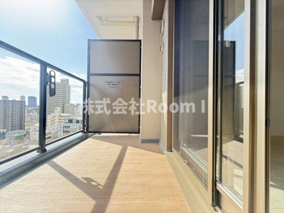 【バルコニー】 | ザ・パークハビオ谷町六丁目テラス | 暖かな日差しのふりそそぐバルコニー