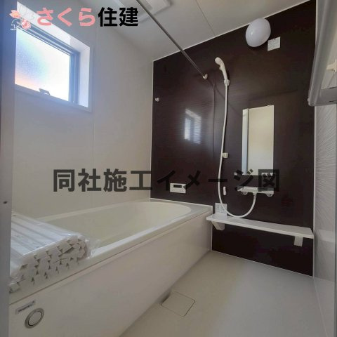 リーブルガーデン　第6下野小金井　２号棟の内観：施工例|同社施工物件の写真です。※建具やフローリング、その他仕様が違う場合がございます。