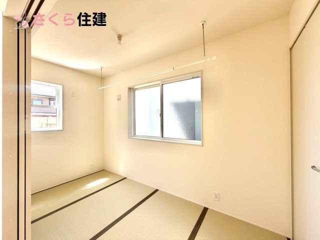 リーブルガーデン　第6下野小金井　２号棟の和室|扱いやすくデザイン性の高い畳の和室はお昼寝スペースや、お孫さんが泊まりに来たら客間にもなります。