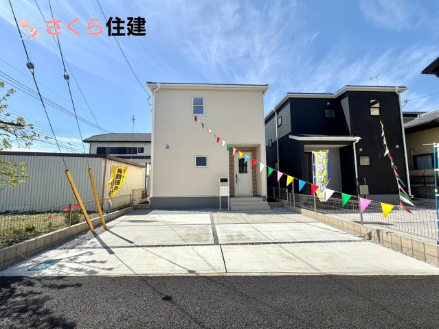 リーブルガーデン　第6下野小金井　２号棟の駐車場|カースペース２～３台可能です。
