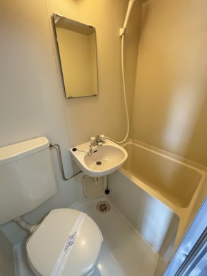 【浴室】 | Sevin Che'rie