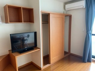 レオパレスシャンブル103｜エアコン セキュリティー会社加入済 TV