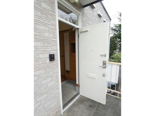 エイブルハイツの玄関