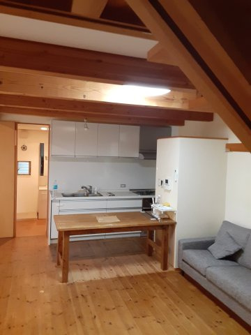 大阪府堺市堺区緑ヶ丘北町4丁1-4のキッチン|コンパクトなキッチンで掃除もラクラク