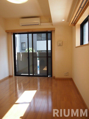 【居間・リビング】 | ルーブル多摩川伍番館